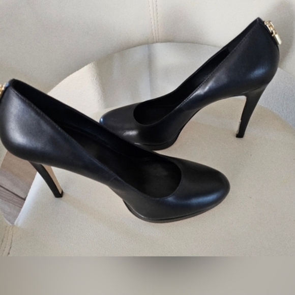 Michael Kors Black Leather Heels with Gold Accent - Picture 7 of 9